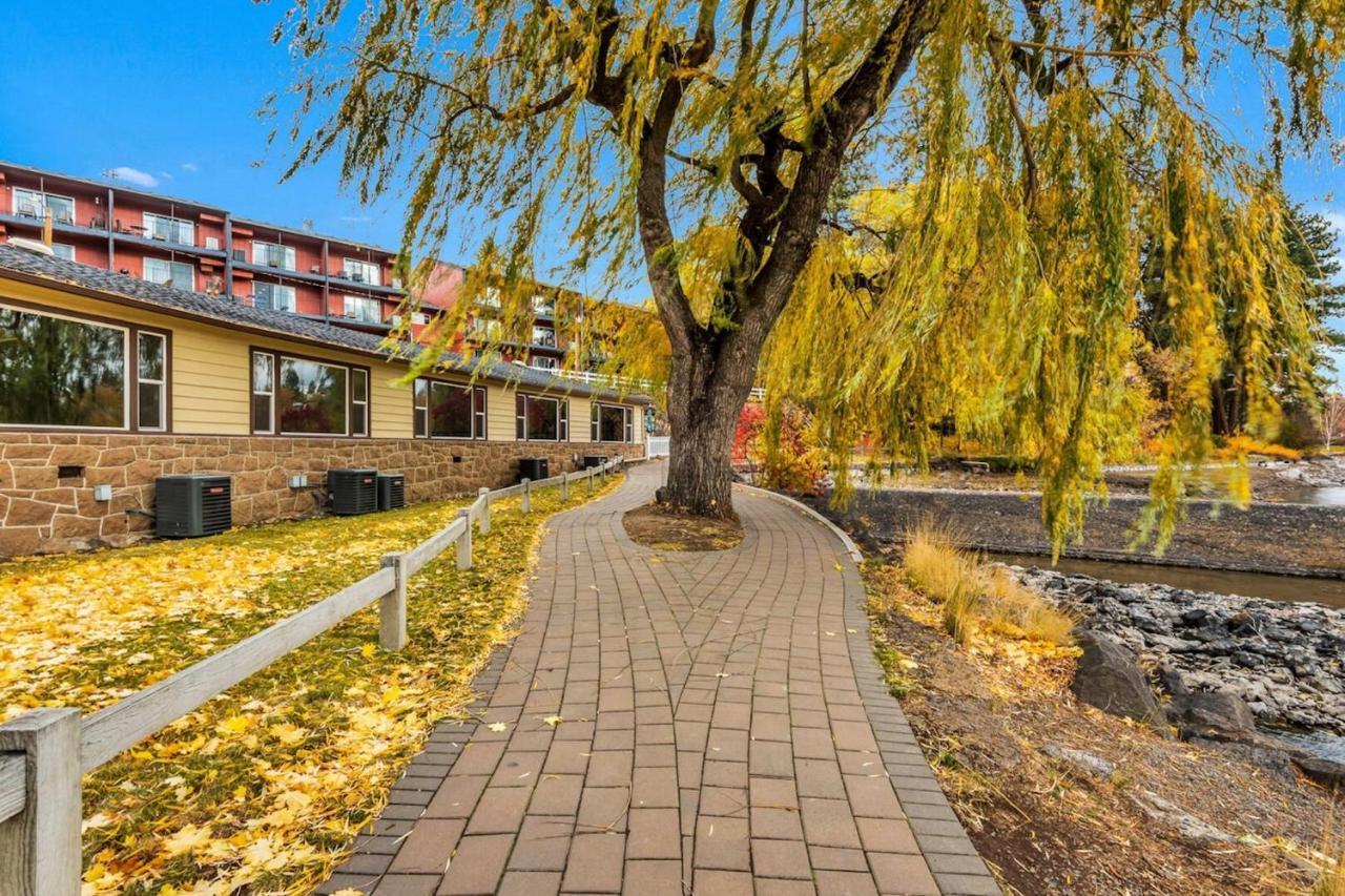 Inn Riverside Near Downtown